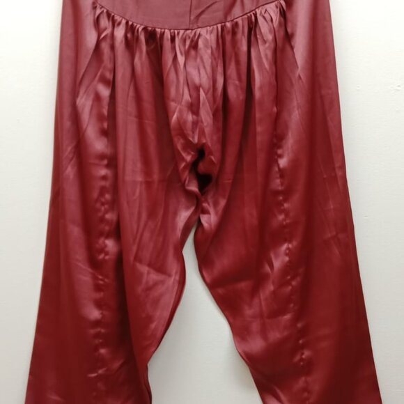 Dachine Satin - Picture 2 of 3